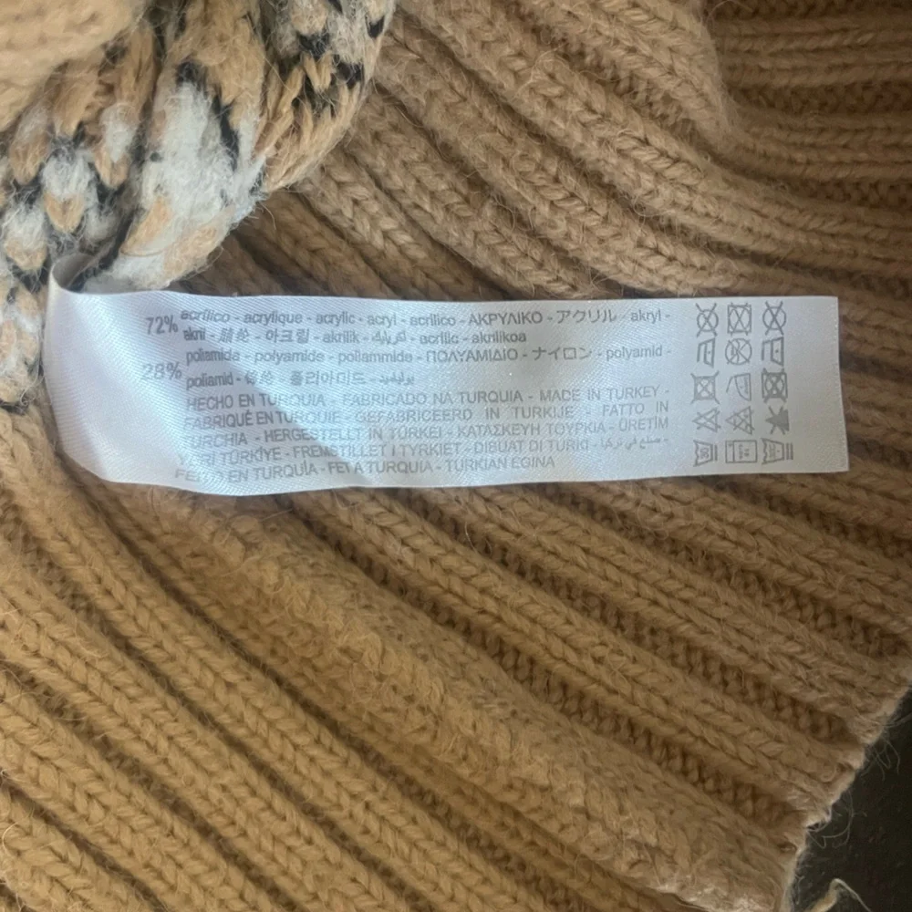 ZARA - Sheep Sweater Button Up / Turtleneck / Polo. Literally the cutest! - Picture 6 of 9